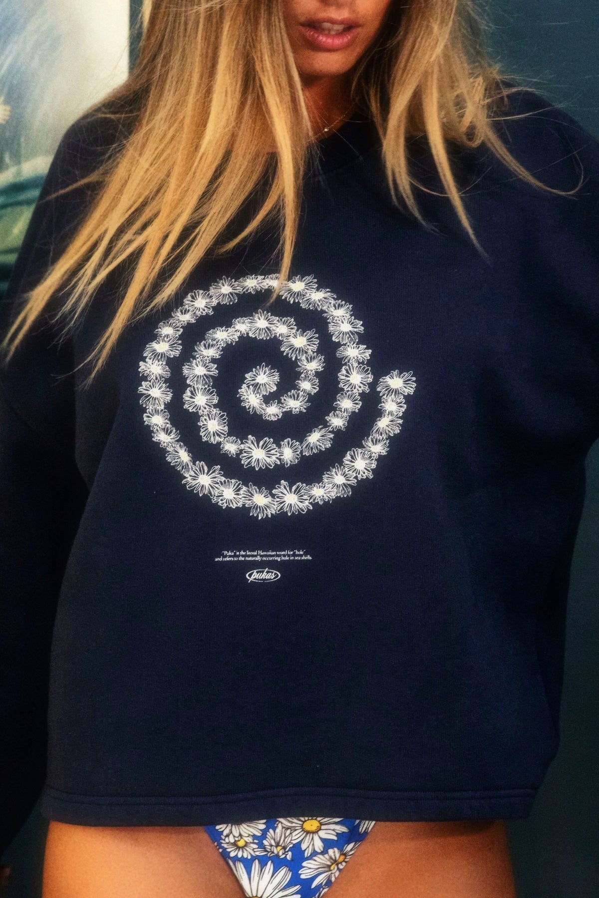 PUKAS - THE SHELL OVERSIZE CREWNECK